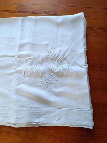 Drap ancien lin pur brodé - drap,