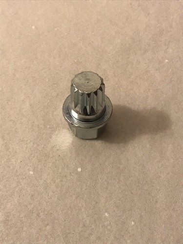 Adaptateur écrou antivol