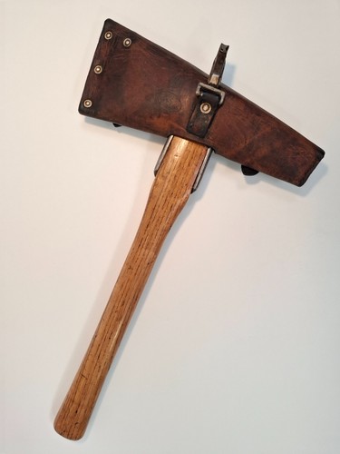 Hache pompier suisse sapeur - pompier,
