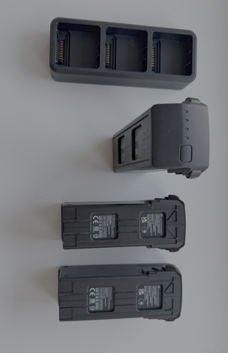 Mavic batteries and - 3x,