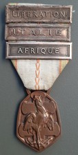 WW2 Médaille Commémorative Guerre 1939-45 AFRIQUE ITALIE LIBE ORIGINAL bronze