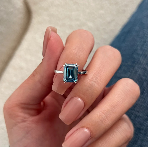Bague fantaisie diamant taille