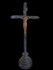 Objet religieux crucifix en bois Napoléon III