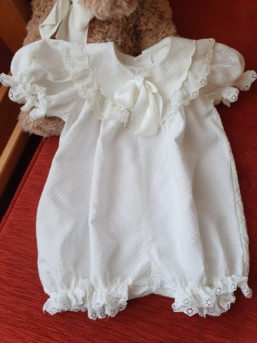 Magnifique barboteuse baptême
