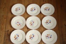 Ensemble de 9 assiettes plates
