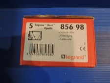 1 enjoliveur sagane sortie de