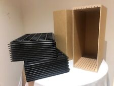 Lot 2 box avec 20 plateaux pour capsules de champagne.