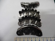 Lot de 4 anciens fers à