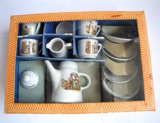Coffret Dinette Tasses Cafetière Porcelaine