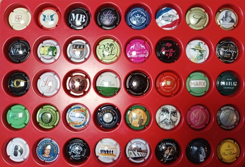 Lot capsules de - 7:,