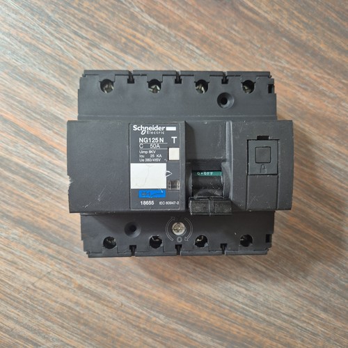 Disjoncteur schneider electric - disjoncteur,