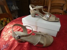 COMME NEUVE Paire de chaussures sandale CUIR Femme Pointure 41 Beige TALON 6,5cm