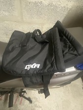 Manchons Scooter noires neufs parfaits pour affronter le froid et la pluie