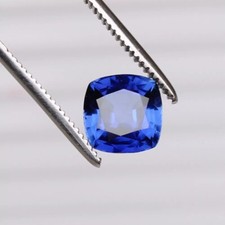 Forme de coussin saphir bleu