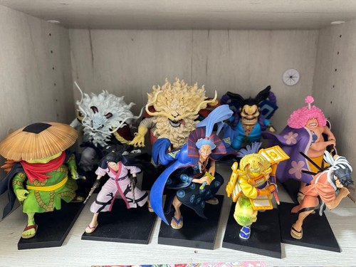 Figurine collection one - figurine,
