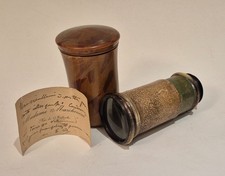 Lorgnette corne peau papier provenance féminine XVIIIe