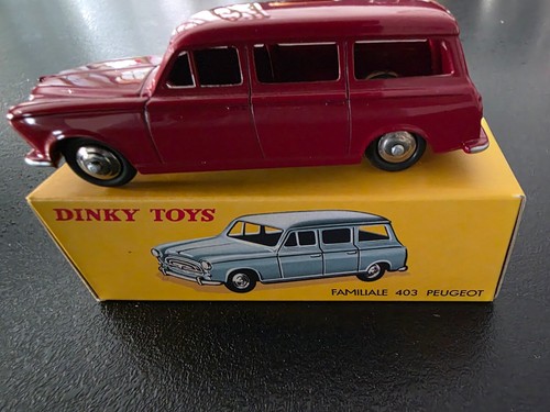 Dinky toys atlas familiale 403 - toys,