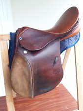 selle de cheval STUBBEN cuir,  très bon état, 18 POUCES, pont 10,5 pouces 