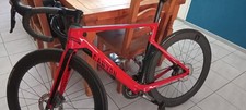 vélo de route course carbone de marque canyon aeroad en très bon état de 2018