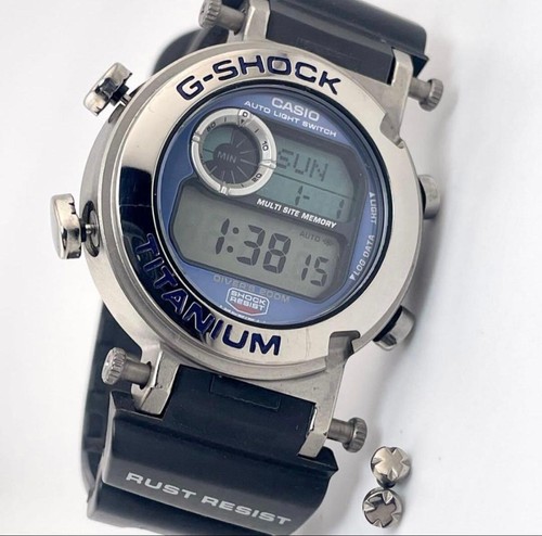 Montre numérique titane - numérique,