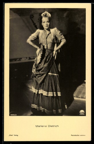 Carte postale portrait - , actrice