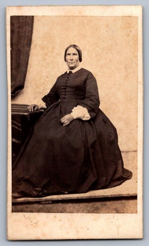 Cdv 1865 femme - 1865, en