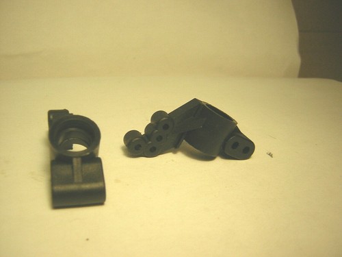Hpi rear knuckle rs4 3 - knuckle,