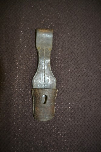 Porte fourreau baïonnette - porte-fourreau,