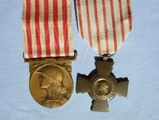 2 MEDAILLES GUERRE 14 ww