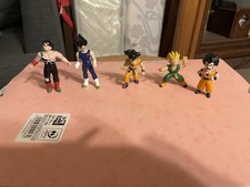 Lot figurine dbz état moyen 2