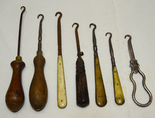 -JEU de 7 ANCIENS CROCHETS A