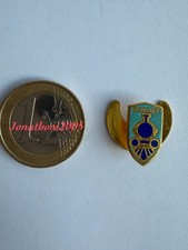 INSIGNE DE BOUTONNIERE  -