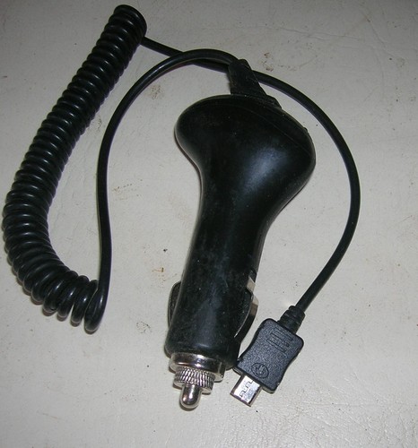 Chargeur voiture allume - chargeur,