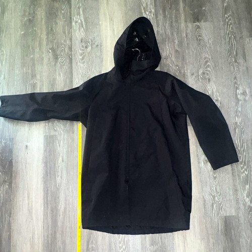 Uniqlo black hooded coat - u,