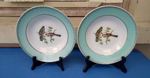 Deux assiettes creuses - deux,