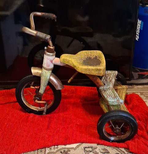 Vintage metal tricycle wheel - vintage, 3-wheel