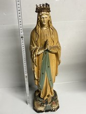 Statue ancienne religieuse