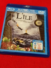l'ile les naufragés de la terre perdue ( Blu-ray Combo DVD )