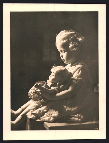 Photographie fille blonde avec