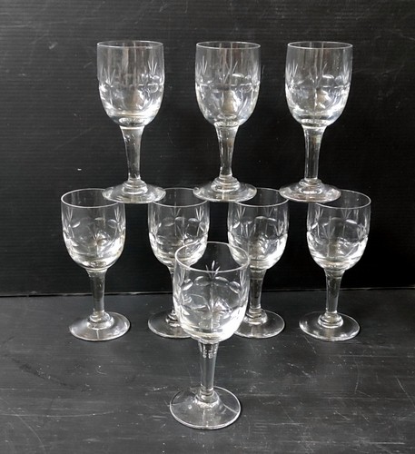 Verre aperitif en - a,