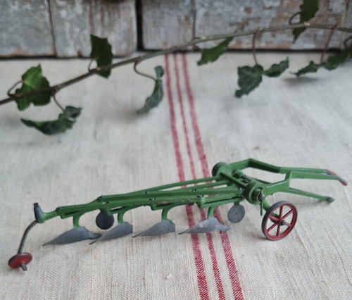 Ancien accessoire tracteur - de,