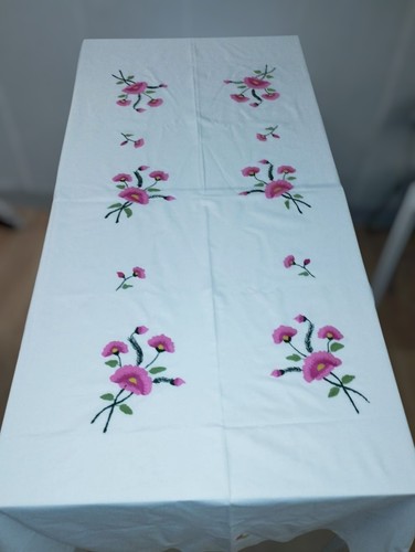 Jolie nappe table blanche - jolie,