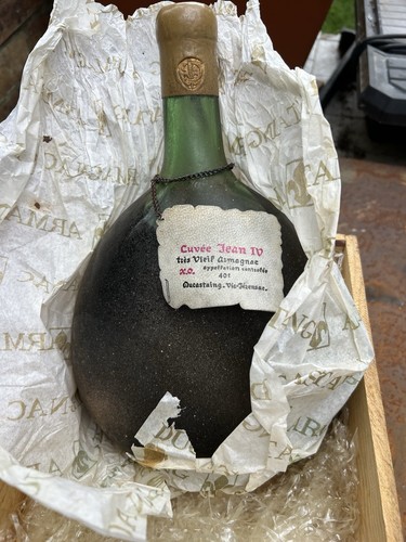Bouteille armagnac cuvée - bouteille, jean