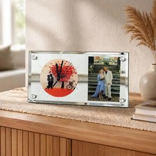 Horloge en verre contour