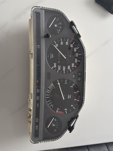 Compteur bmw 325i - compteur,