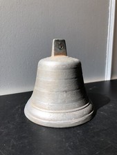 Ancienne cloche Bétail ou Porte Entrée Portail Clarine Numéro Bronze Métal Fer