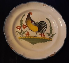 ANCIENNE ASSIETTE AU COQ   Faïence de l'Est FIN XVIII ou Début XIX N°753/3