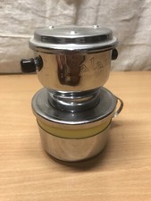 ancienne cafetiere une tasse