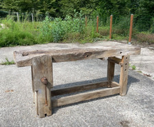 Vieille Etabli Bressan en bois