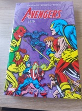 Vends comics Avengers l' intégrale 1975 édition panini comics en français